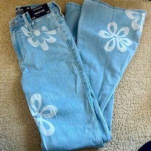 Hollister Flare Jeans NWT